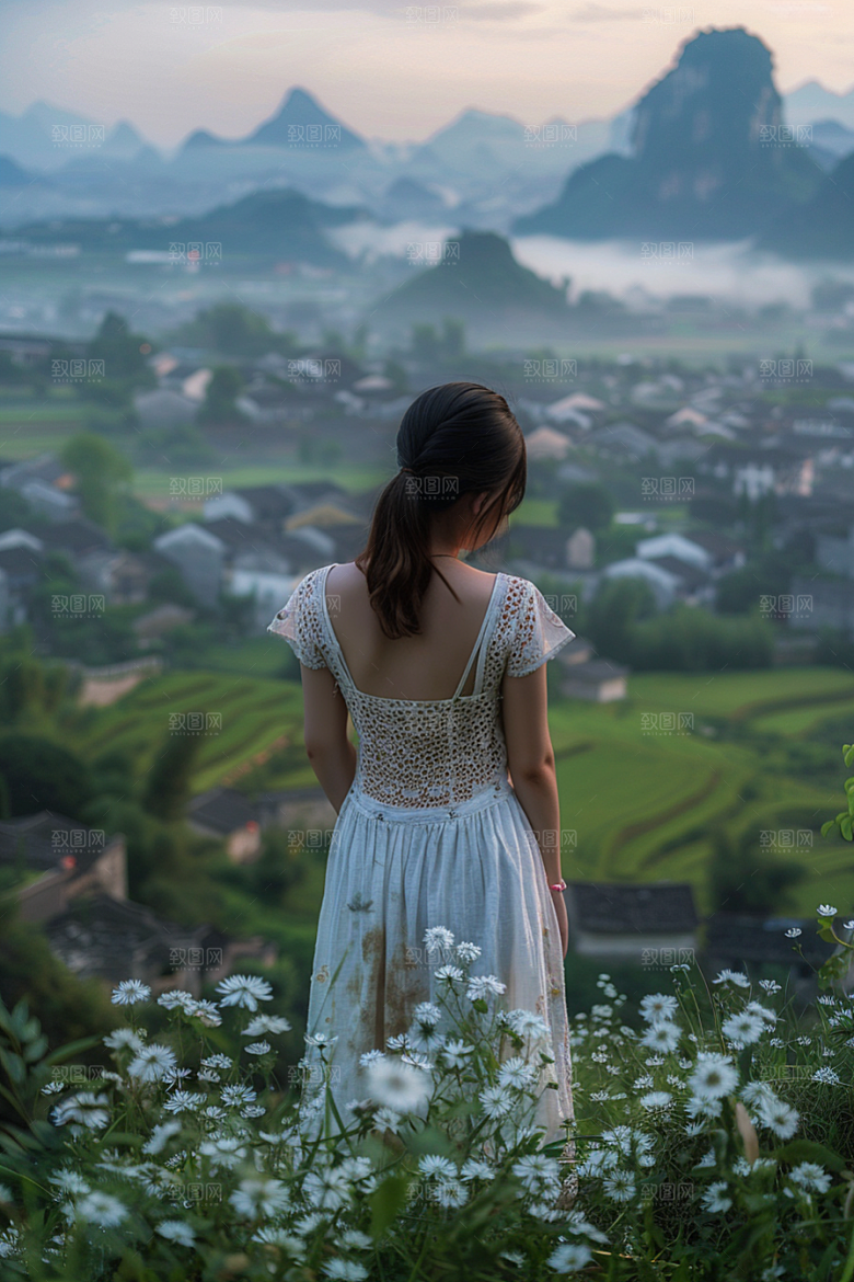 女生旅行背影辽阔自由行摄影图