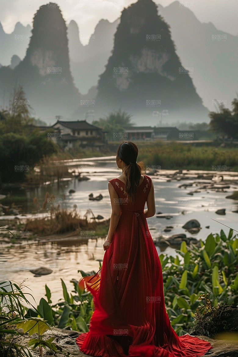 女生旅行背影风光探险摄影图