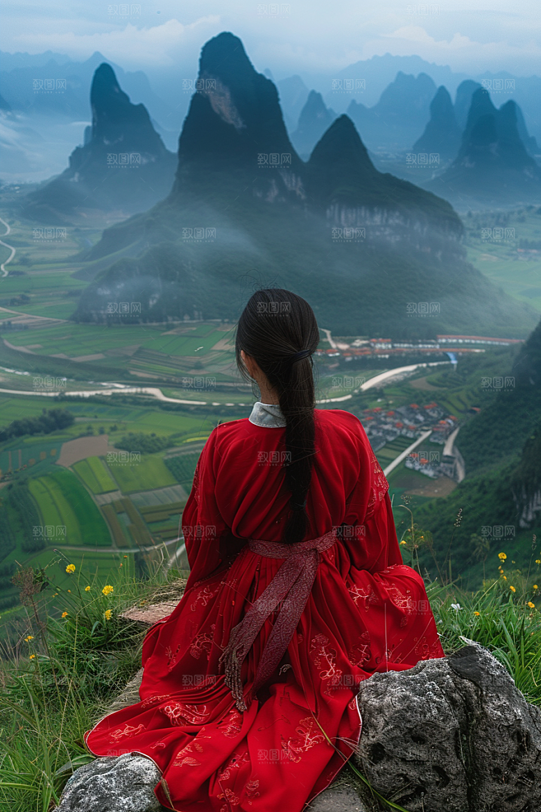 女生旅行背影唯美户外摄影图