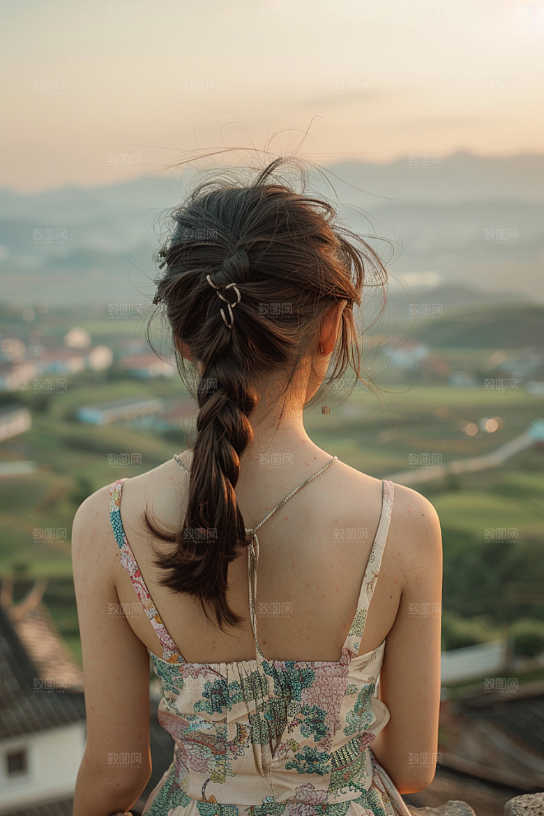 女生旅行背影高清唯美摄影图