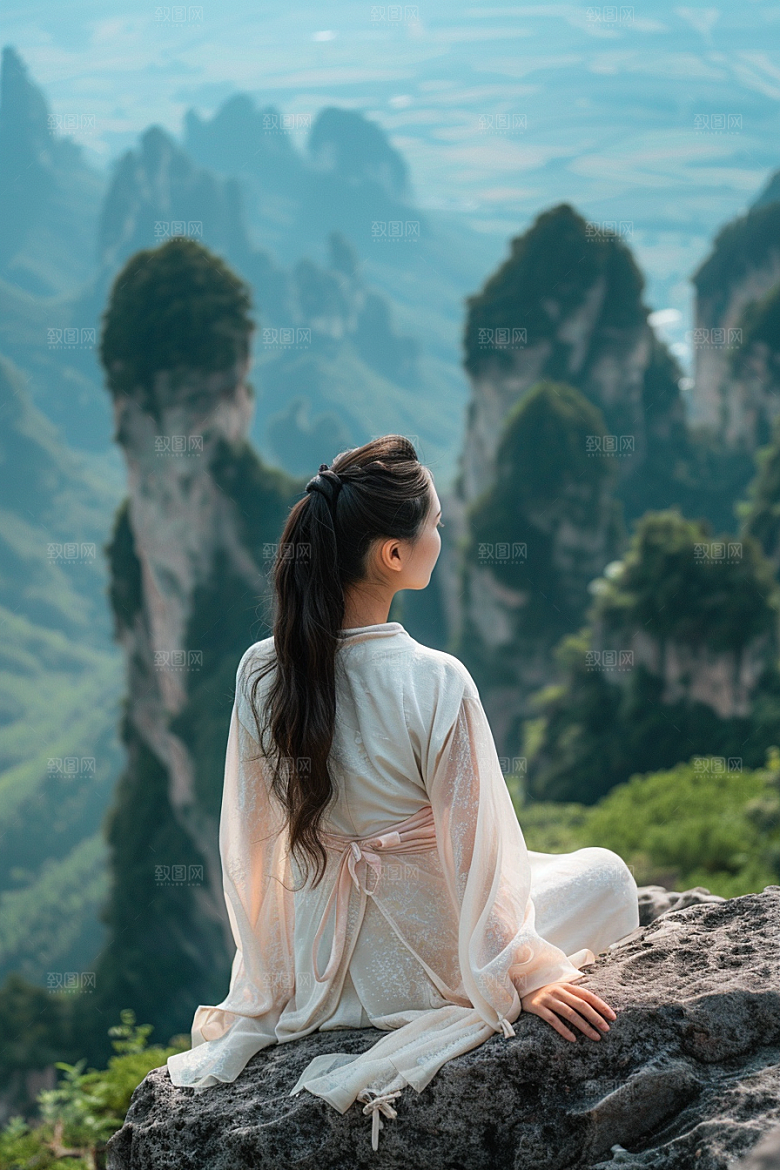 女生旅行背影辽阔徒步摄影图