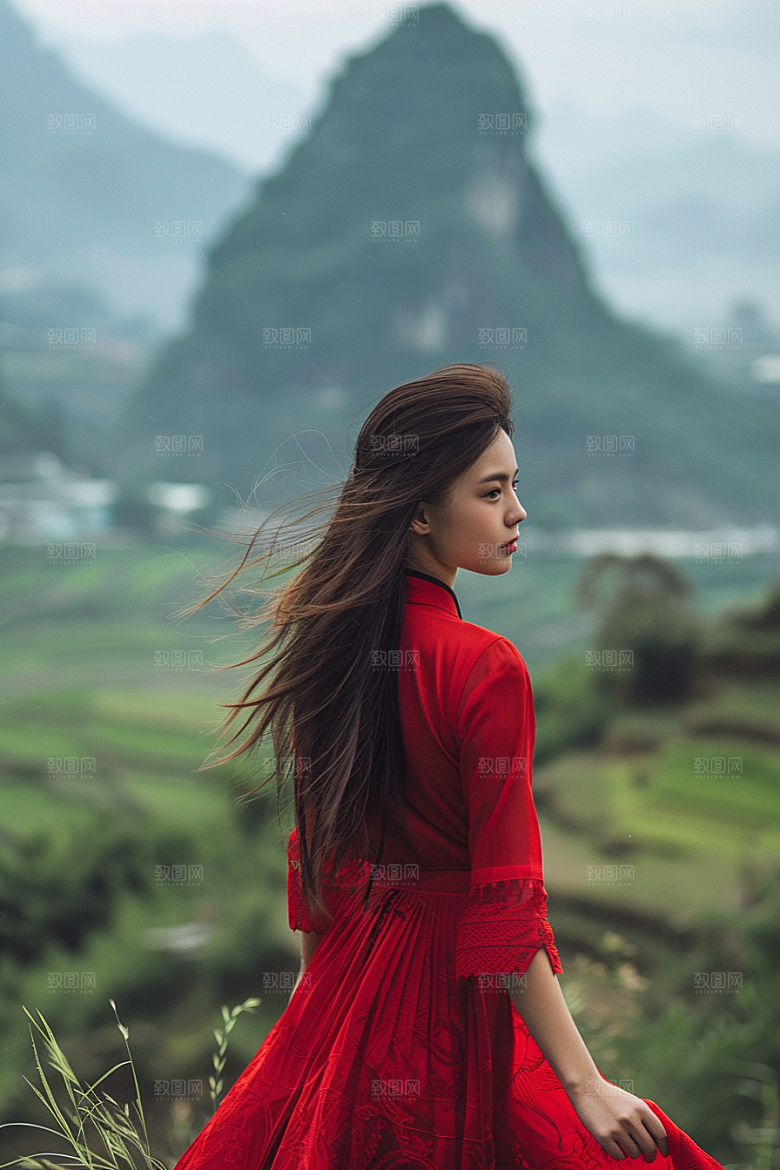 女生旅行背影辽阔自由行摄影图