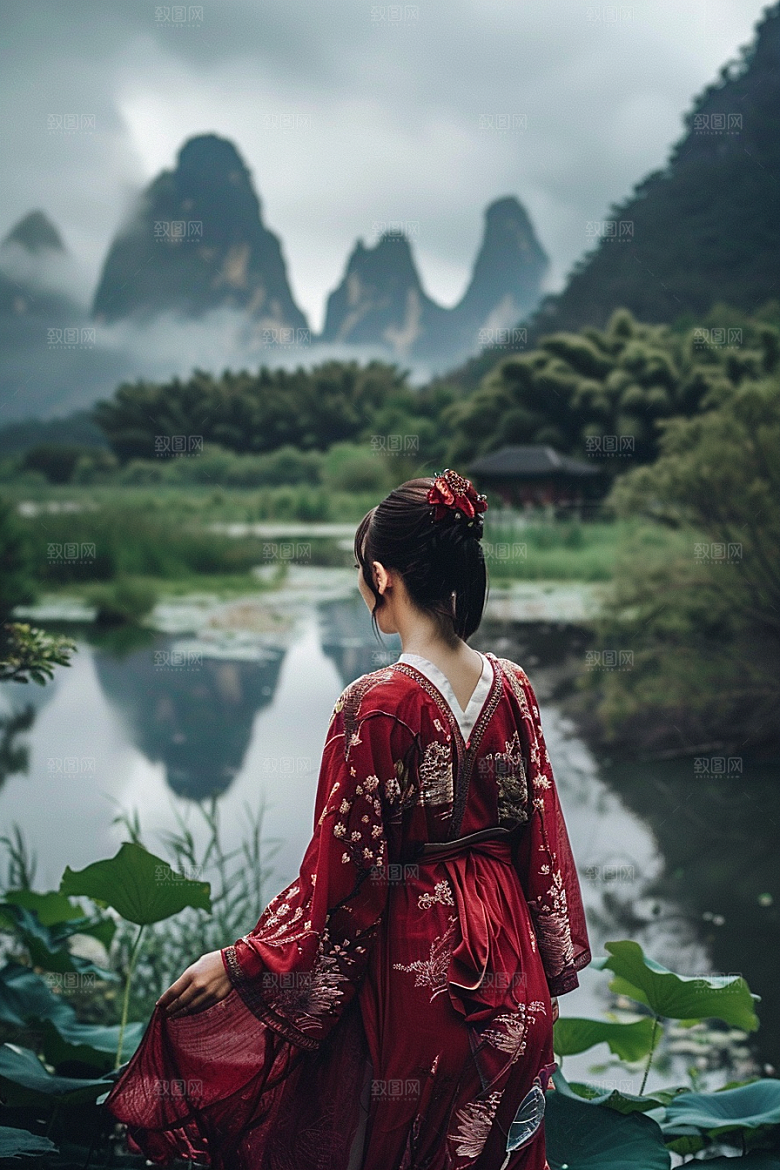女生旅行背影唯美自然摄影图