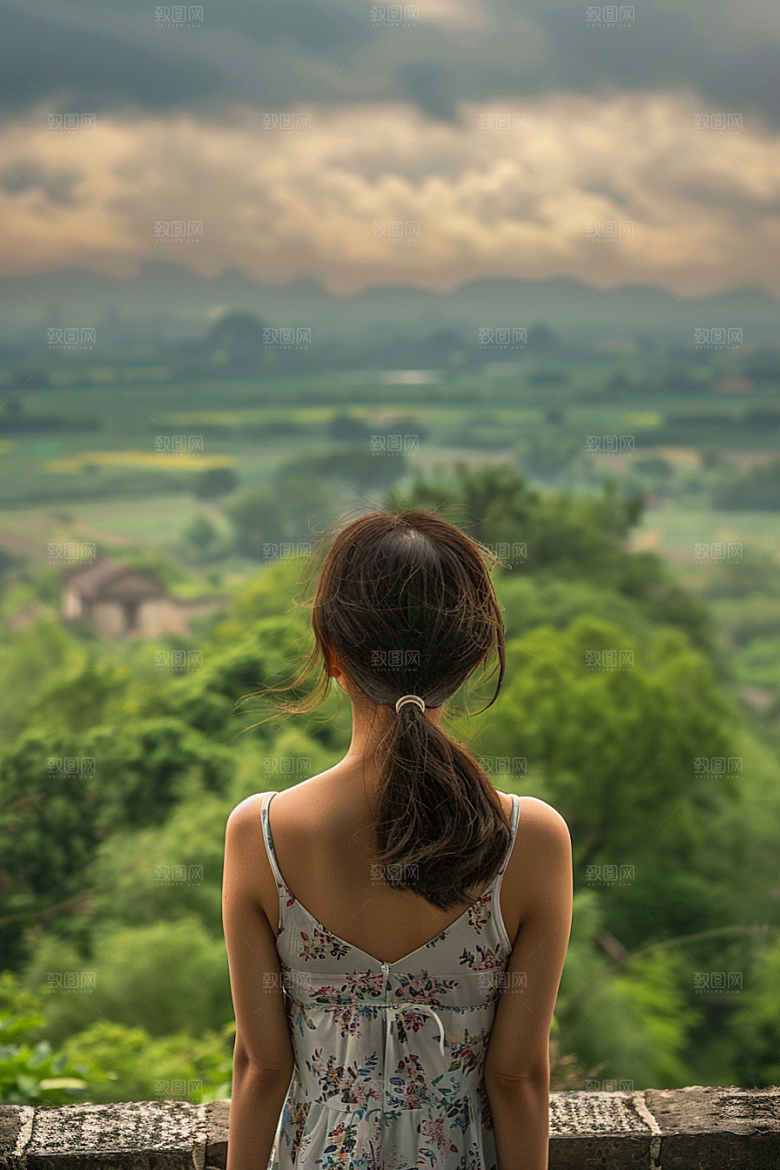 女生旅行背影人物风光摄影图