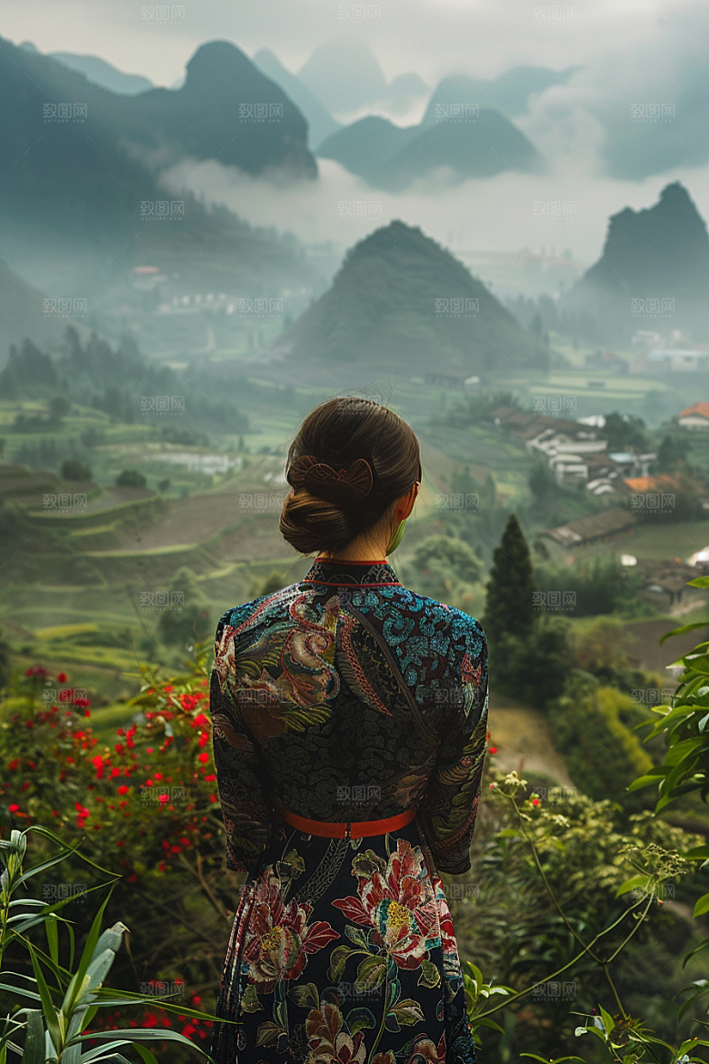 女生旅行背影自由行徒步摄影图