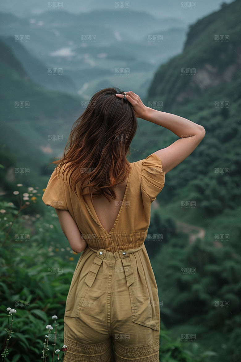 女生旅行背影人物探险摄影图