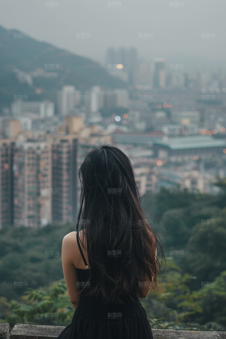 女生旅行背影户外风光摄影图