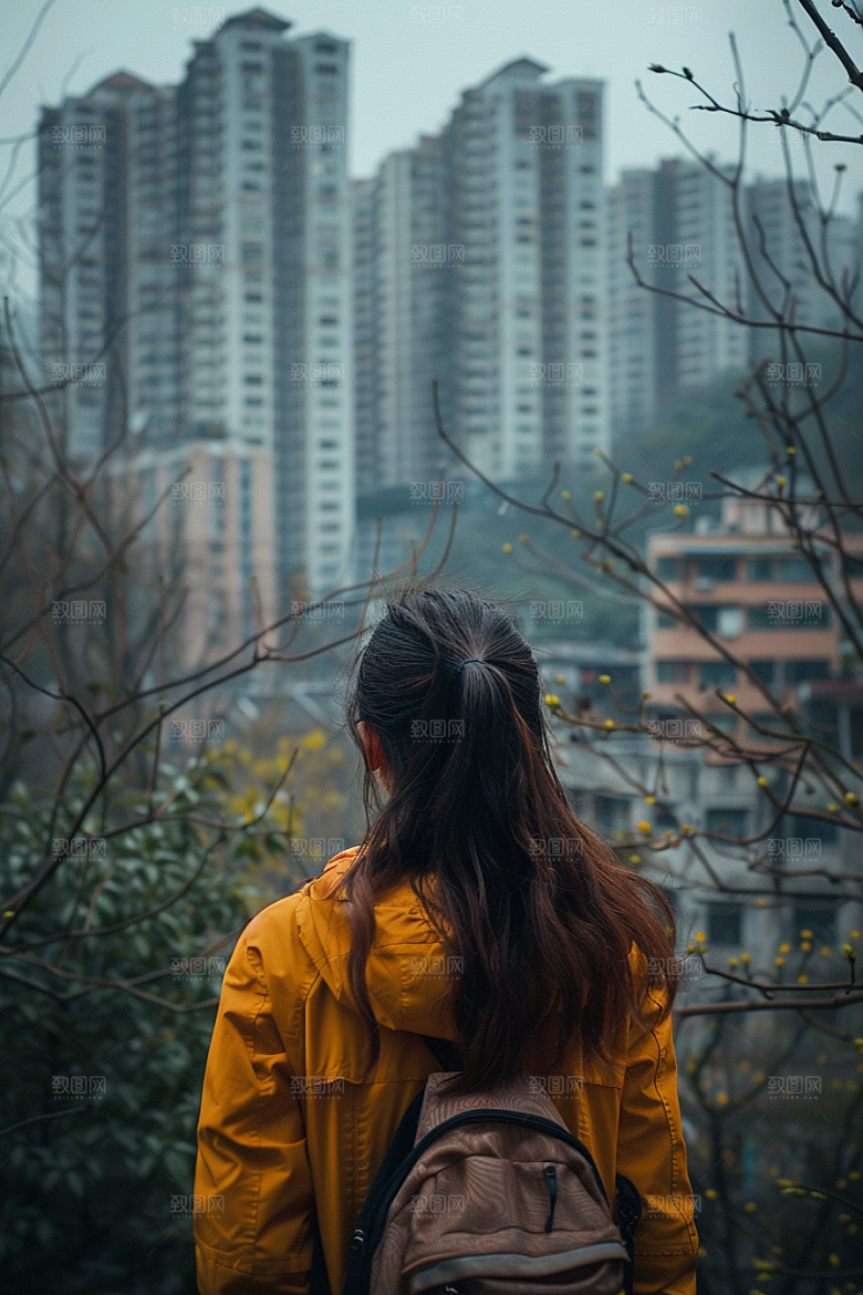 女生旅行背影风光户外摄影图