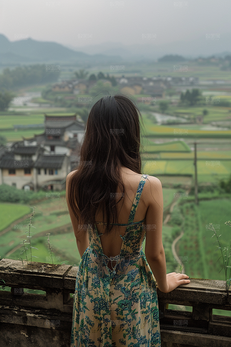 女生旅行背影户外探险摄影图
