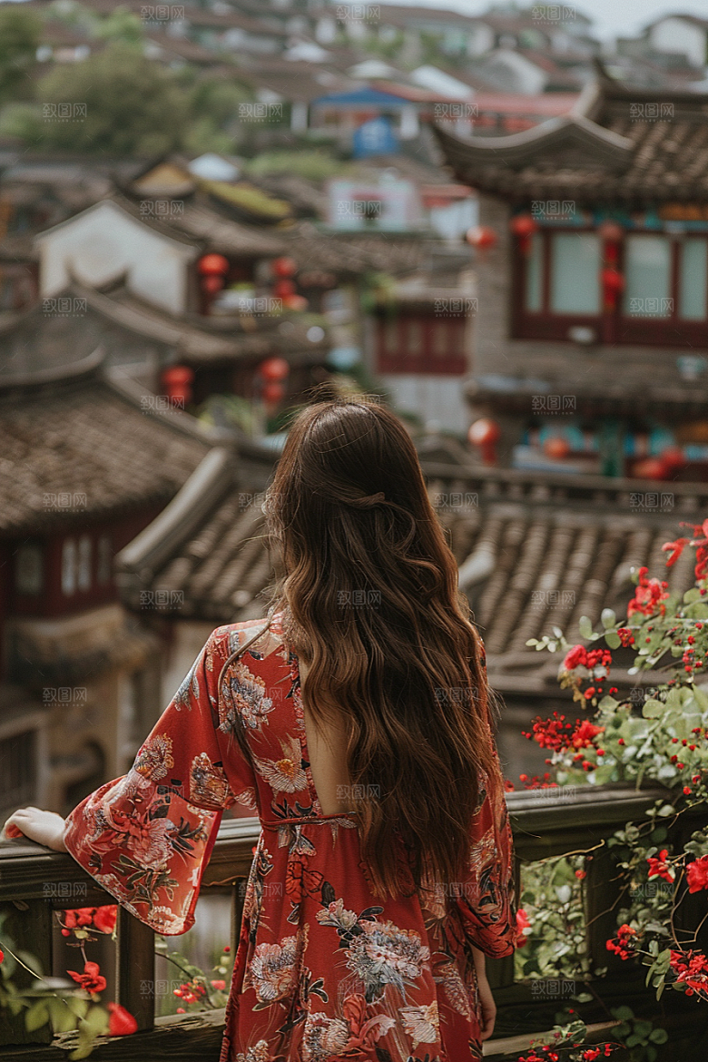 女生旅行背影人物自然摄影图