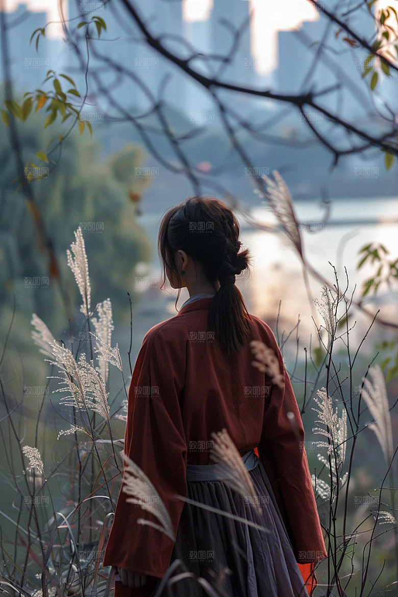 女生旅行背影高清探险摄影图