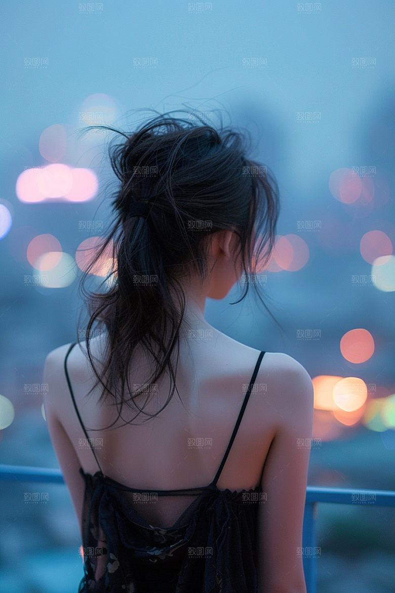 女生旅行背影户外辽阔摄影图