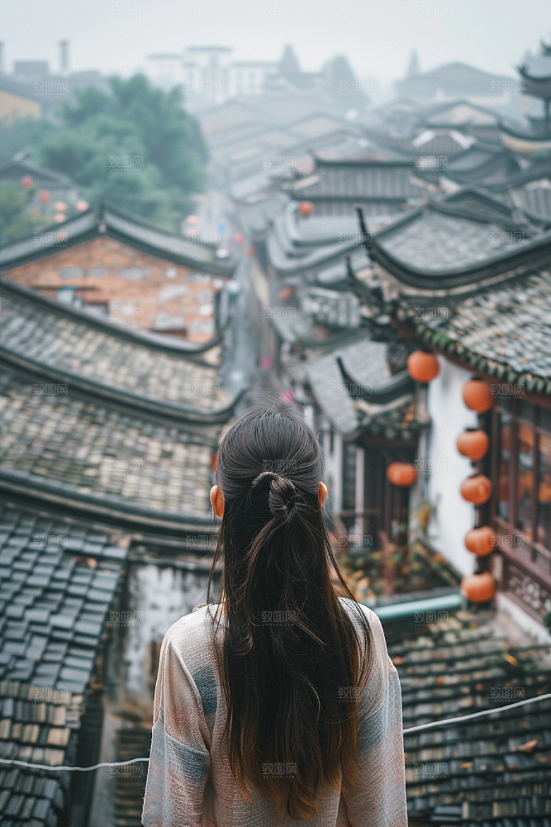 女生旅行背影徒步探险摄影图