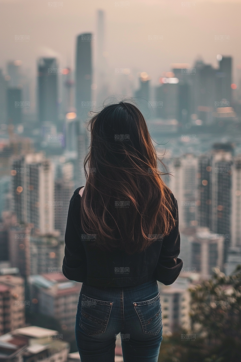 女生旅行背影徒步辽阔摄影图