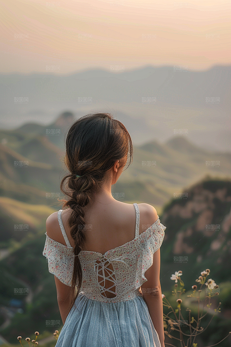 女生旅行背影人物徒步摄影图