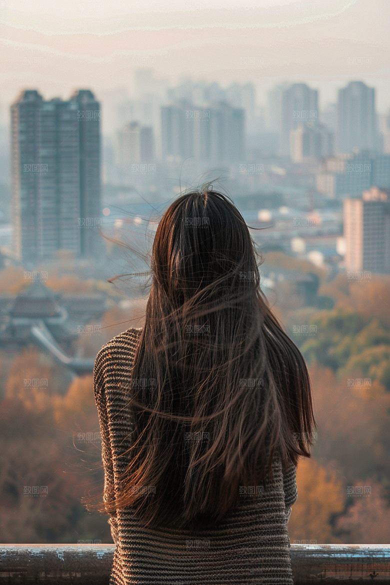 女生旅行背影徒步辽阔摄影图
