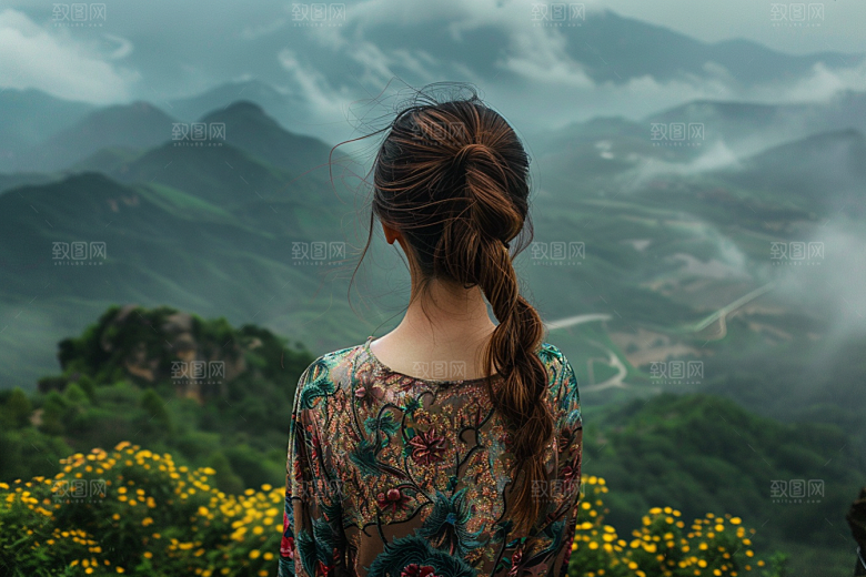 女生旅行背影高清辽阔摄影图