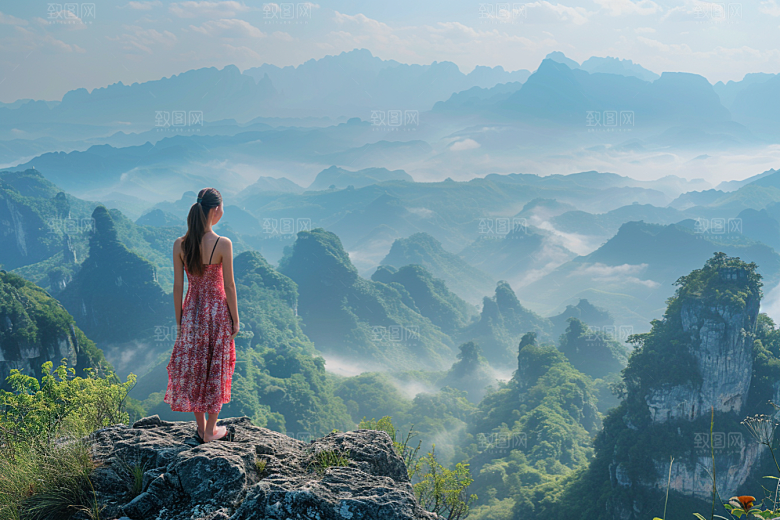女生旅行背影辽阔唯美摄影图