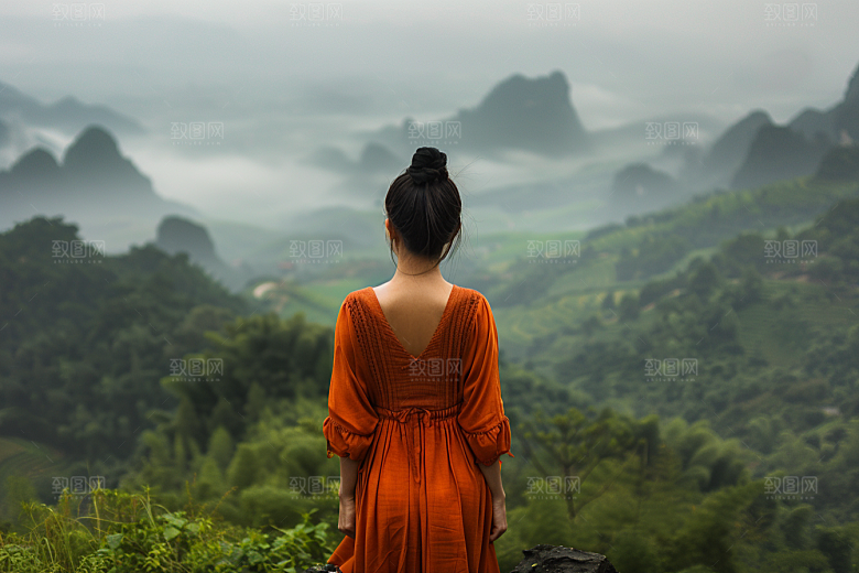 女生旅行背影风光辽阔摄影图