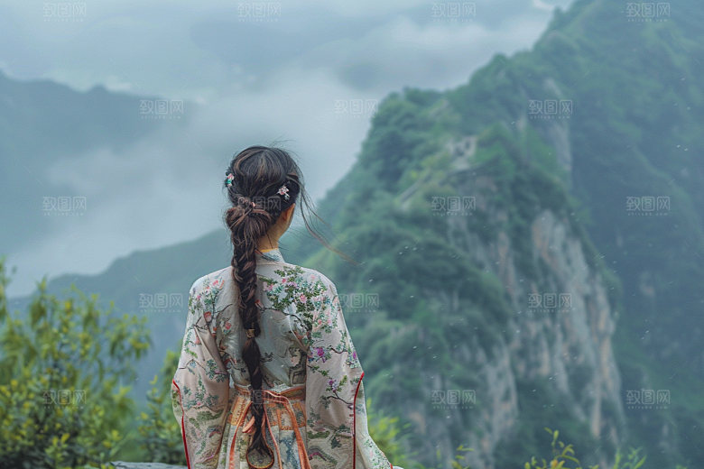 女生旅行背影高清徒步摄影图