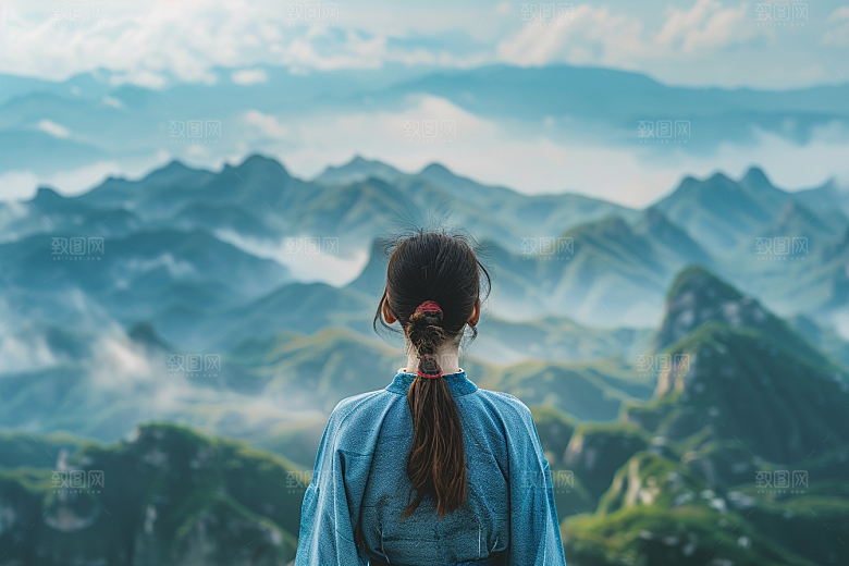 女生旅行背影辽阔自然摄影图