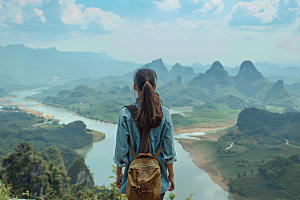女生旅行背影辽阔唯美摄影图