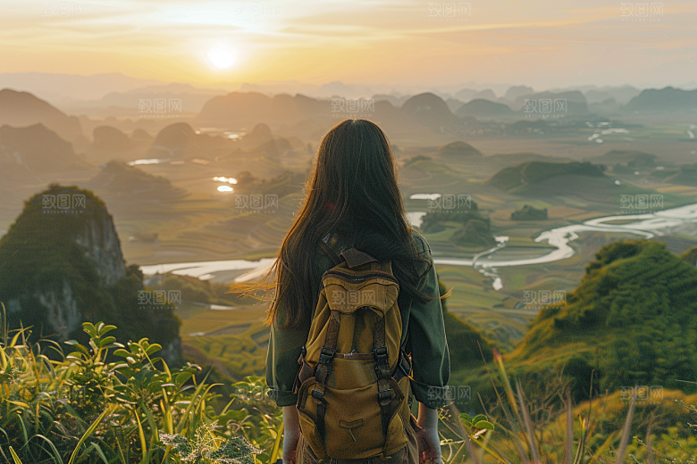 女生旅行背影探险风光摄影图