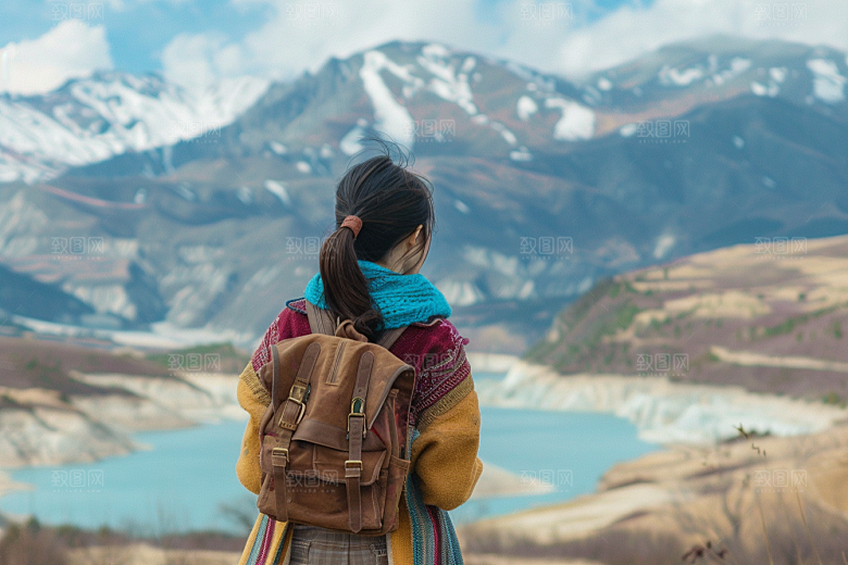 女生旅行背影辽阔探险摄影图