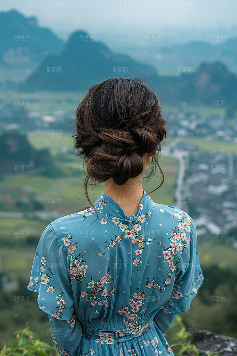 女生旅行背影自然旅游摄影图