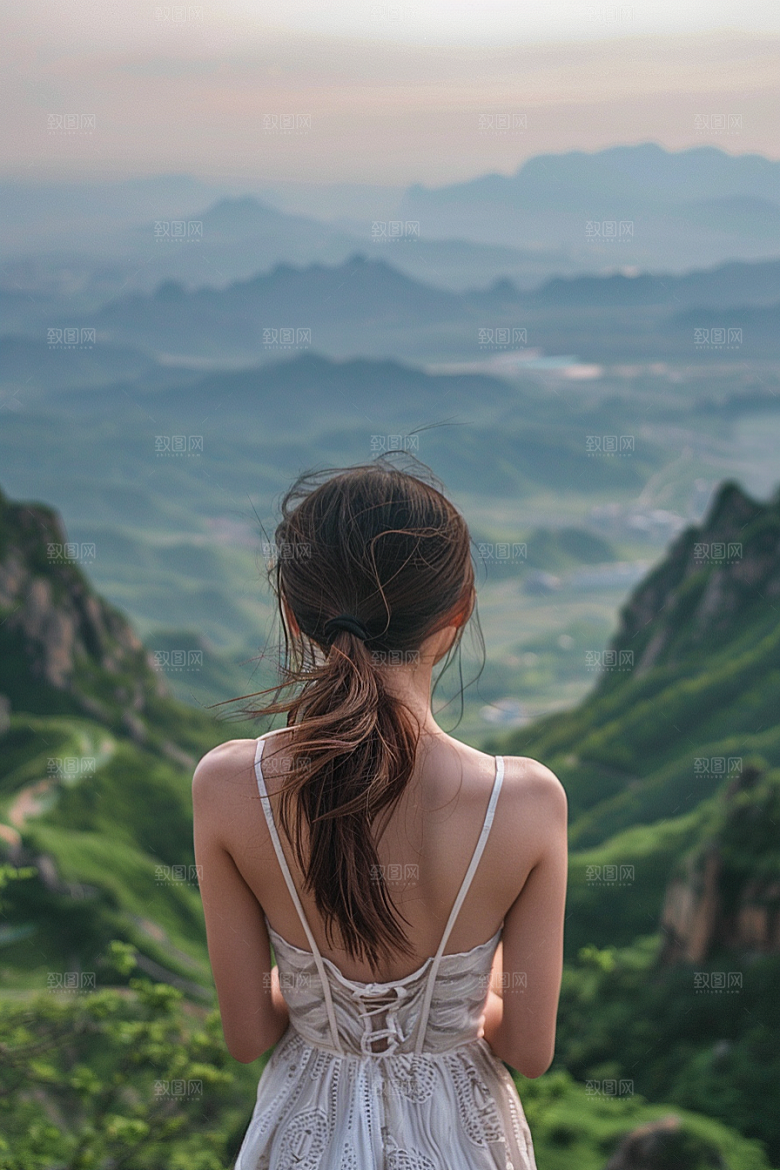 女生旅行背影高清徒步摄影图