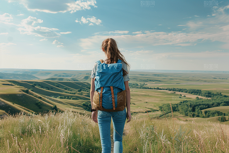 女生旅行背影户外风光摄影图