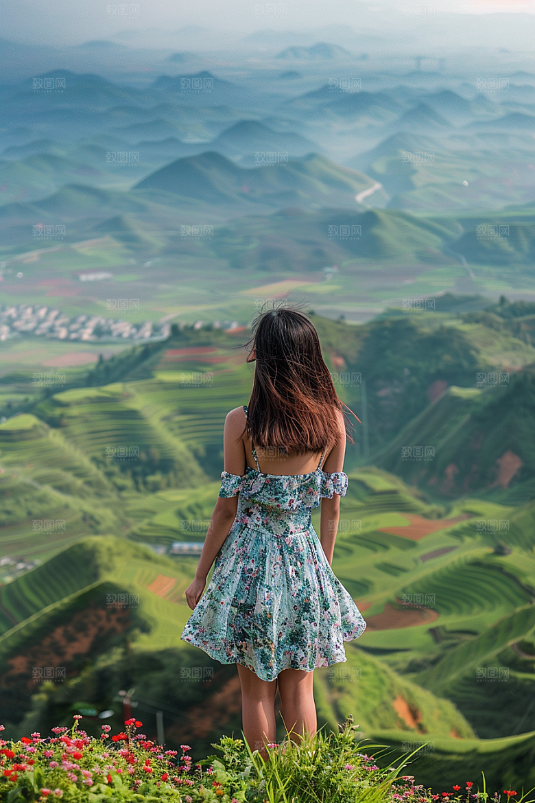 女生旅行背影高清旅游摄影图