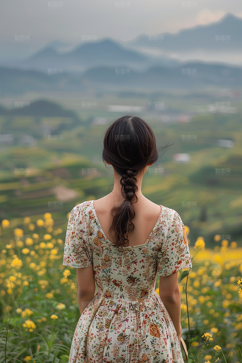 女生旅行背影高清自由行摄影图