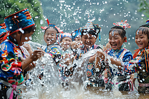 泼水节场景傣族摄影图