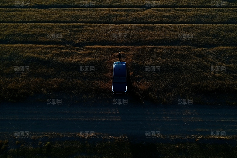 汽车行驶广告高清摄影图