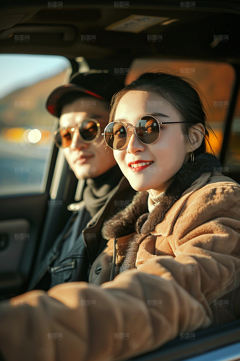 自驾游自由合影摄影图
