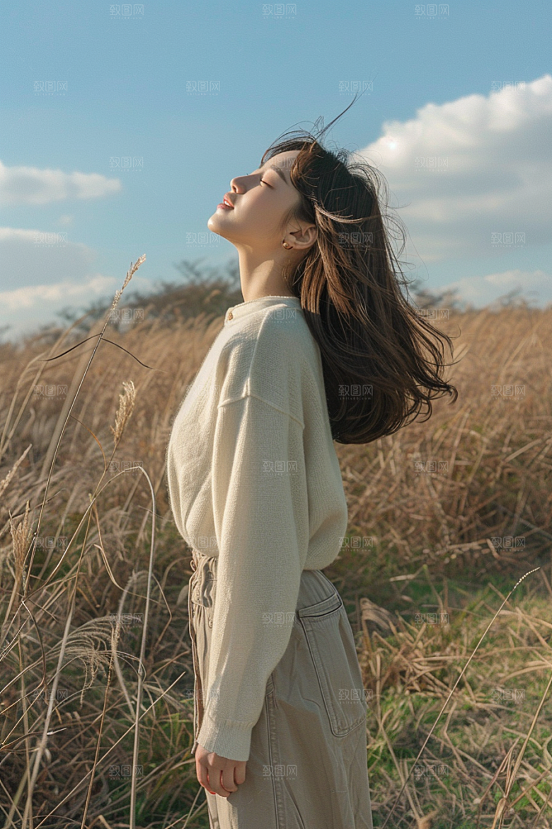 原野人像人物高清摄影图