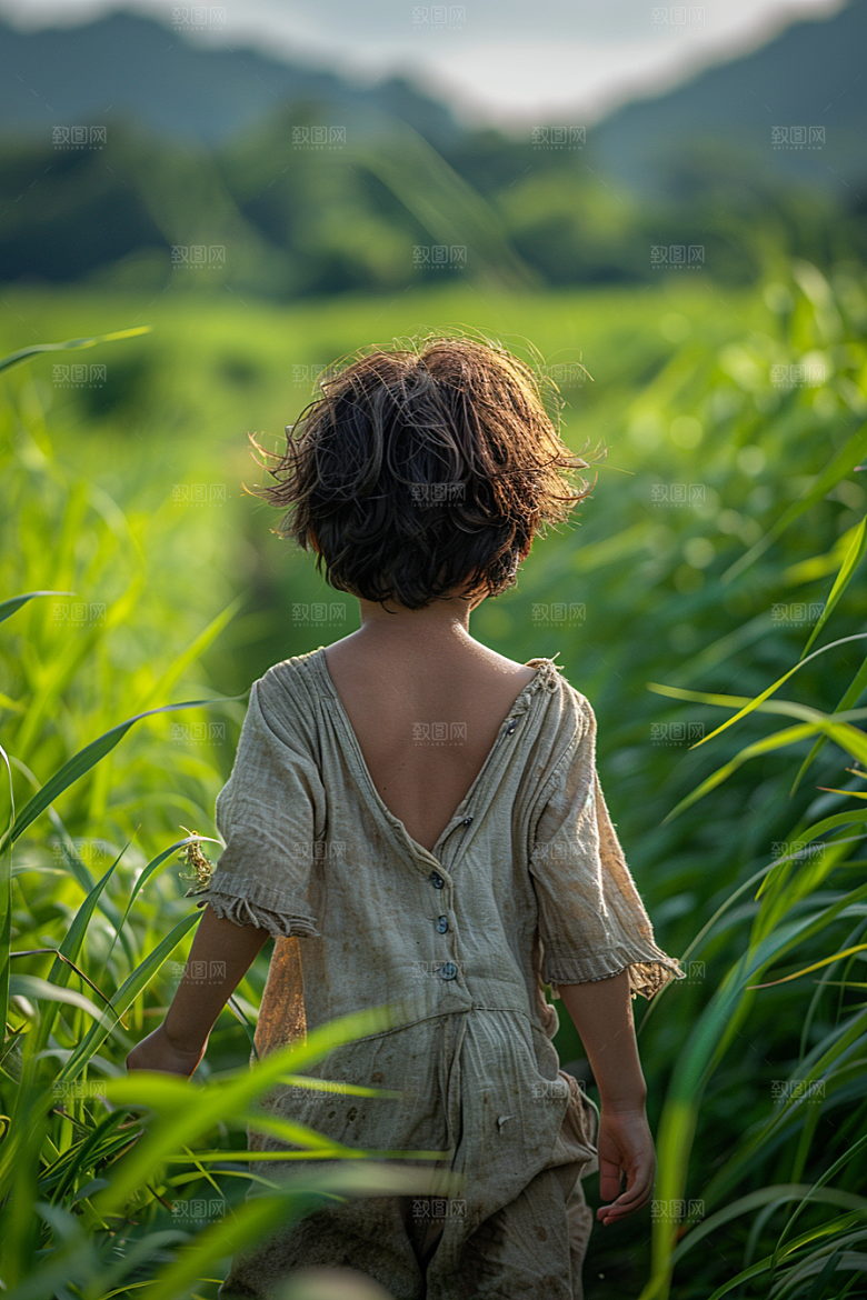 原野人像服装自然摄影图