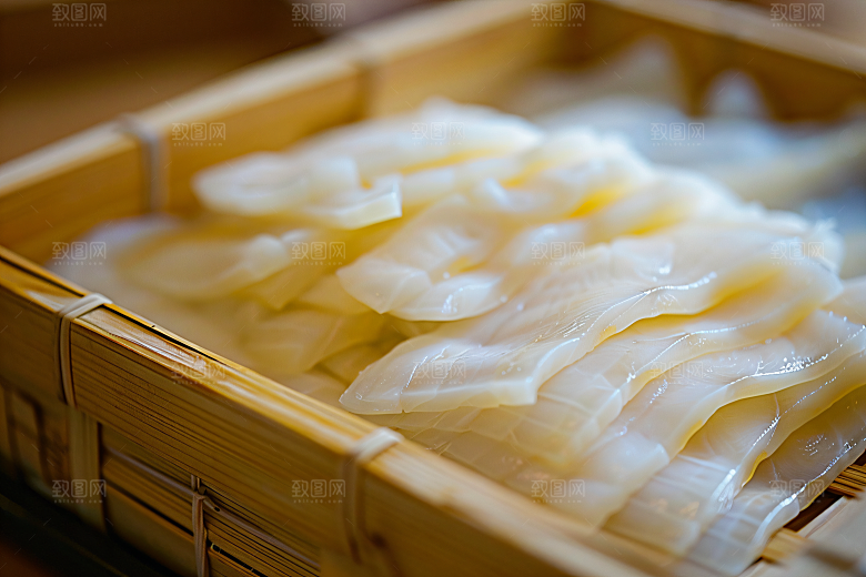 日料生鱼片冰箱新鲜摄影图