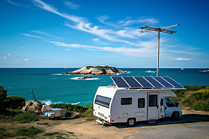 太阳能房车户外房车充电摄影图