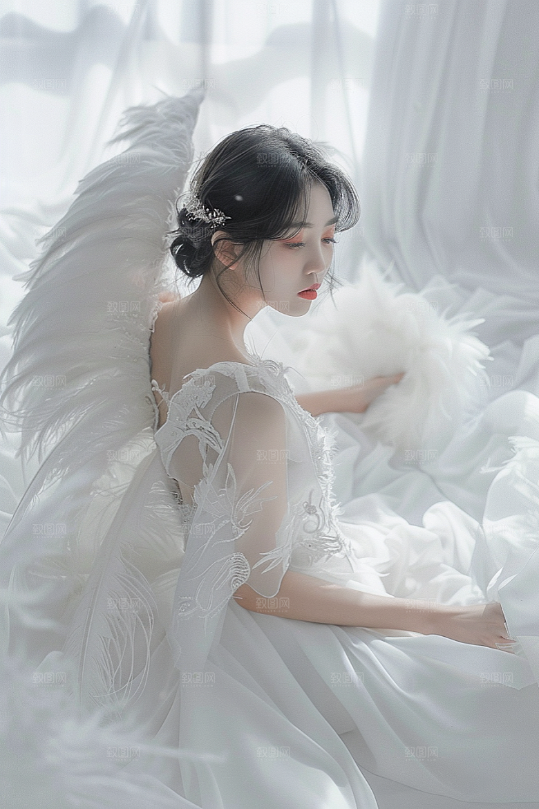 天使女神羽毛翅膀清新摄影图