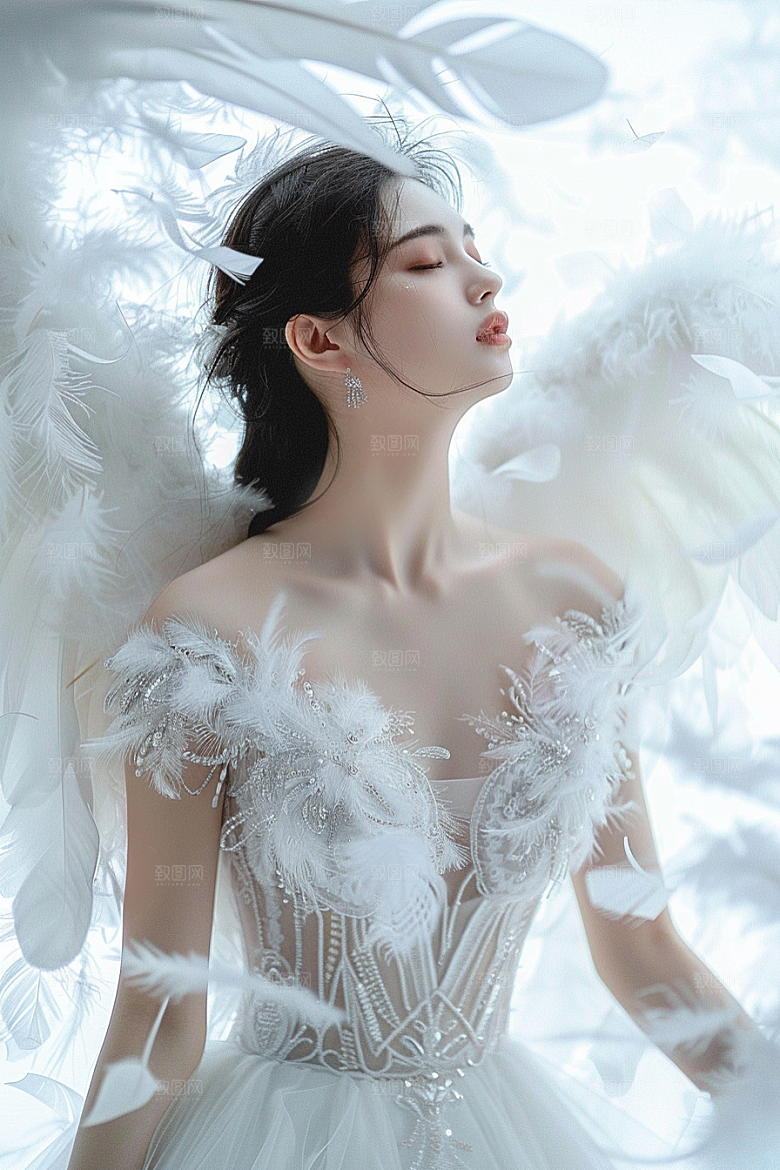 天使女神梦幻羽毛翅膀摄影图
