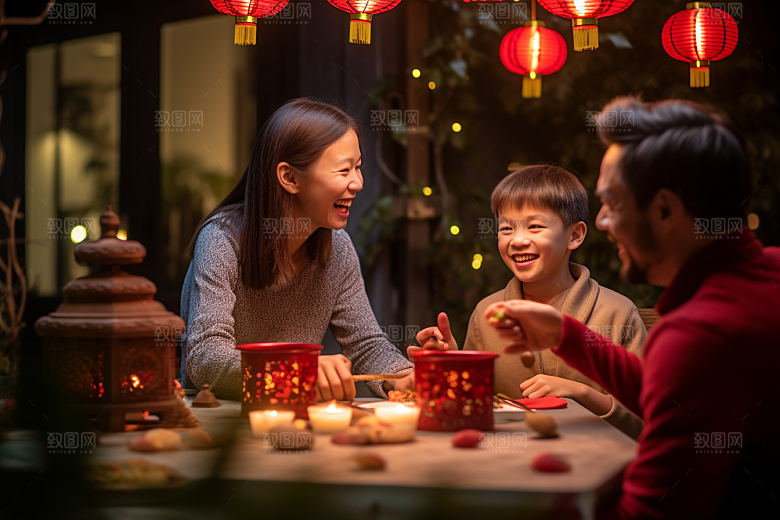 年夜饭阖家幸福开心摄影图