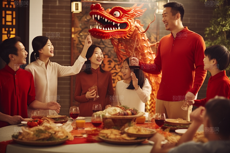 年夜饭温馨大年三十摄影图