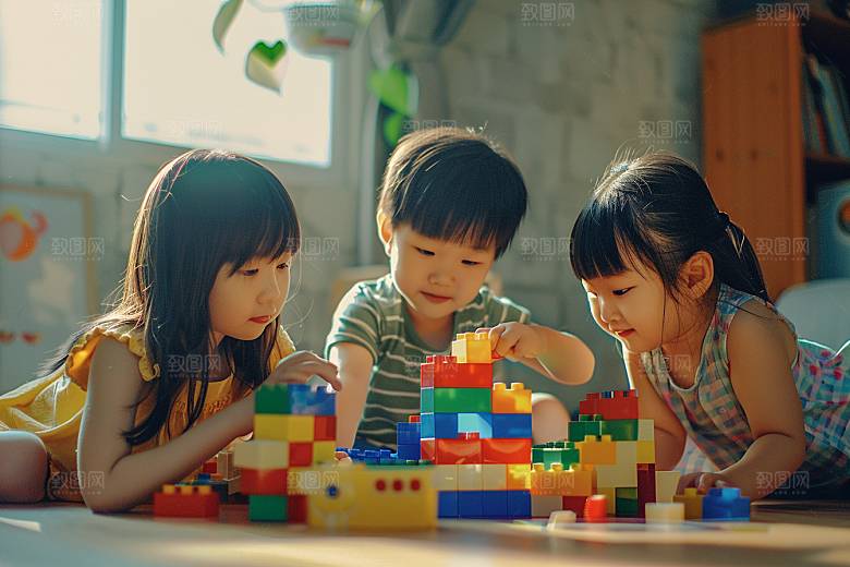 儿童积木搭建游戏摄影图