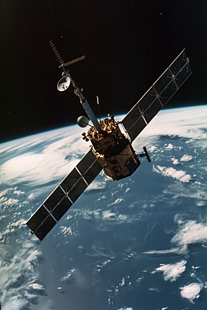 卫星空间站高清科技摄影图