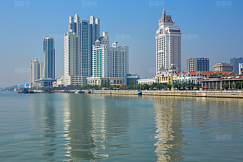 厦门旅游城市海边城市摄影图