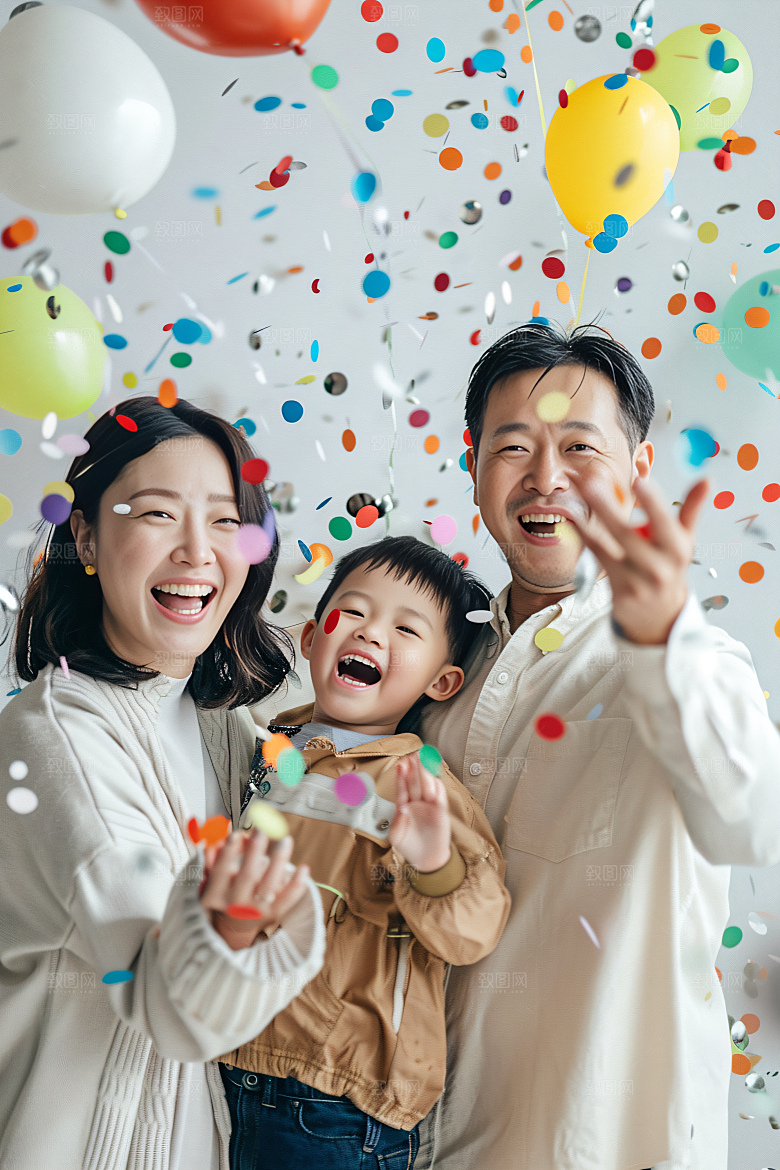 幸福一家人家庭三口之家摄影图