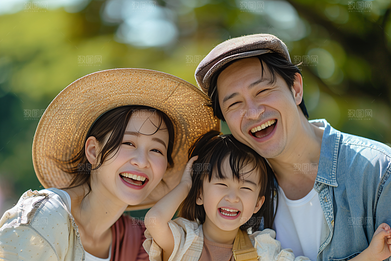 幸福一家人三口之家家庭摄影图