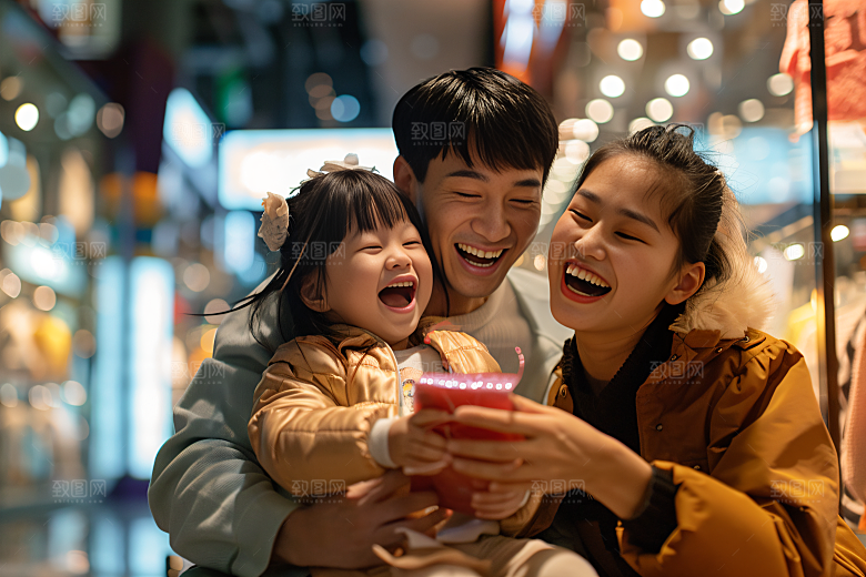 幸福一家人欢乐人物摄影图